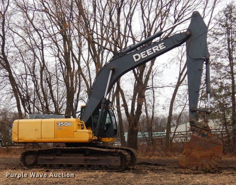 image for item AF9445 2006 John Deere 350D LC  excavator