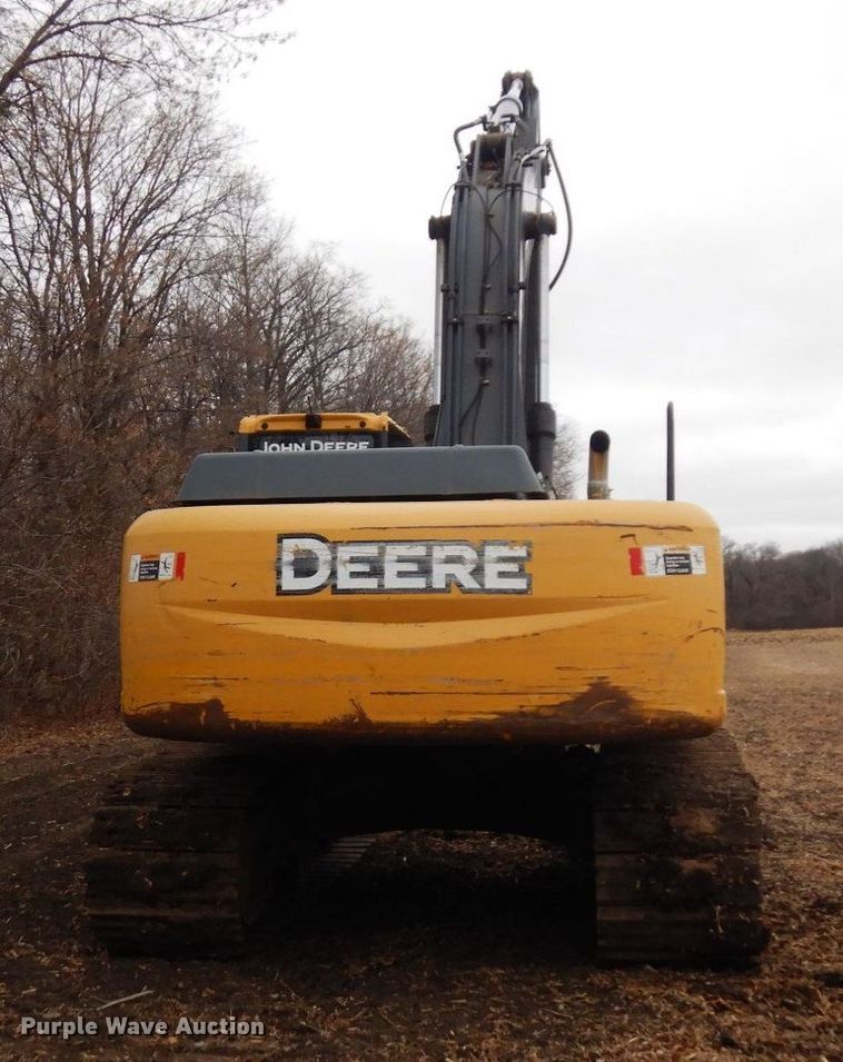 image for item AF9445 2006 John Deere 350D LC  excavator