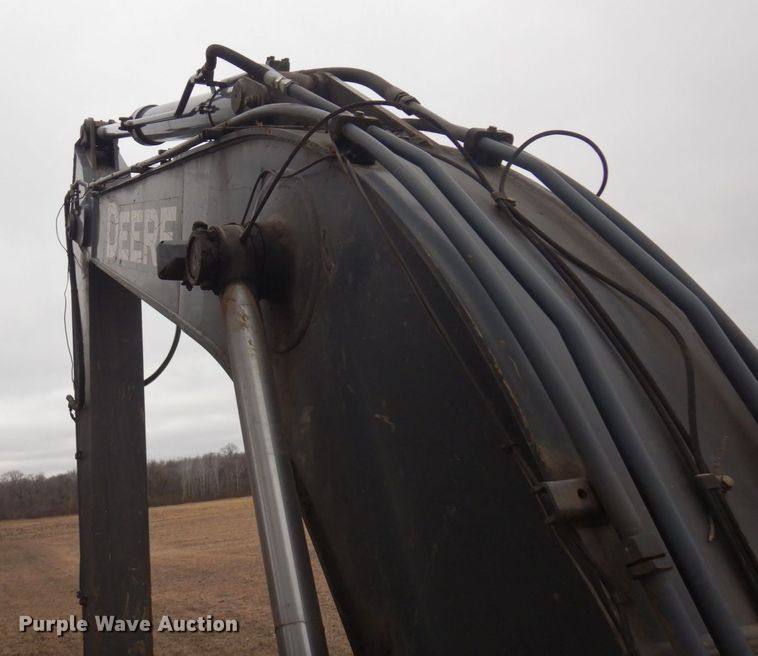 image for item AF9445 2006 John Deere 350D LC  excavator