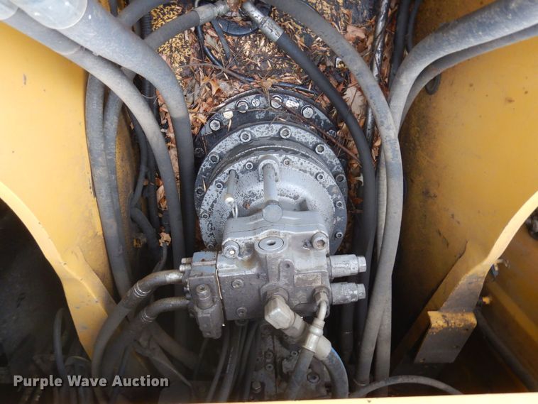 image for item AF9445 2006 John Deere 350D LC  excavator