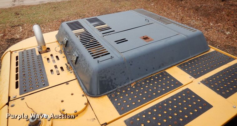 image for item AF9445 2006 John Deere 350D LC  excavator