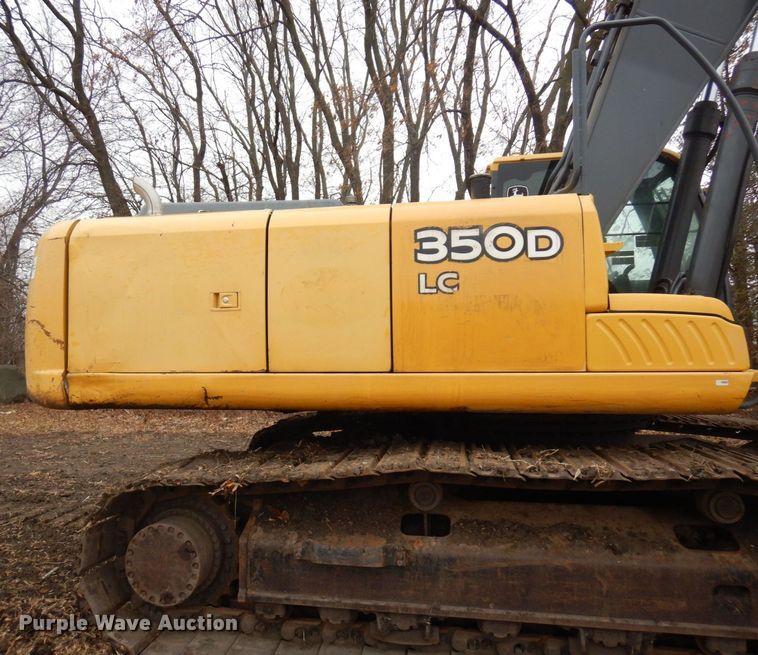 image for item AF9445 2006 John Deere 350D LC  excavator