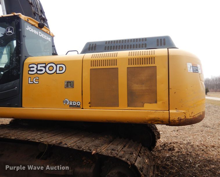 image for item AF9445 2006 John Deere 350D LC  excavator