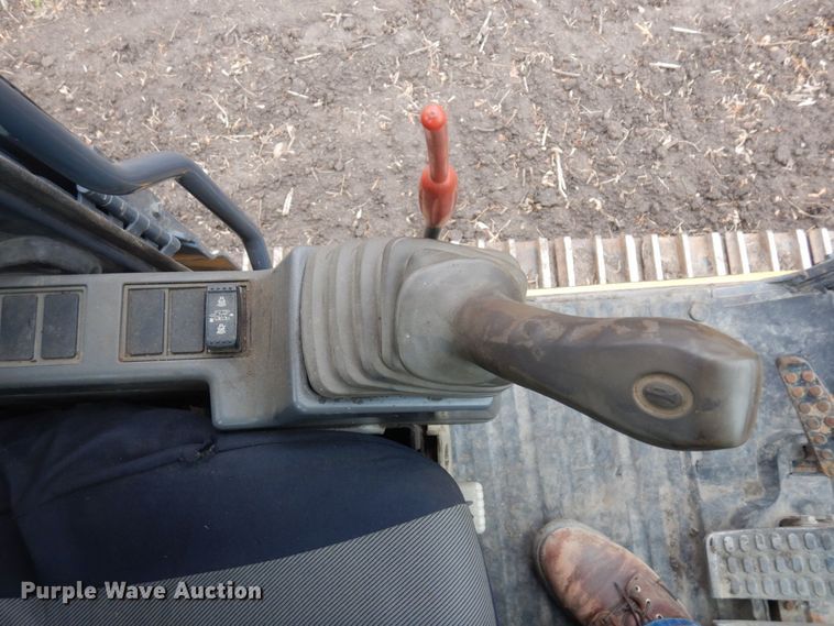 image for item AF9445 2006 John Deere 350D LC  excavator