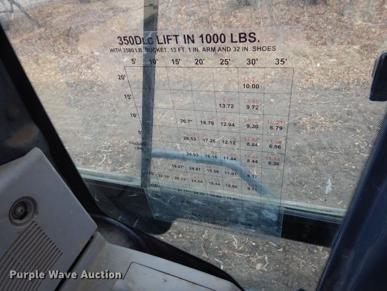 image for item AF9445 2006 John Deere 350D LC  excavator