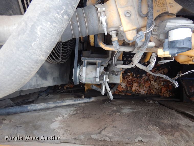 image for item AF9445 2006 John Deere 350D LC  excavator