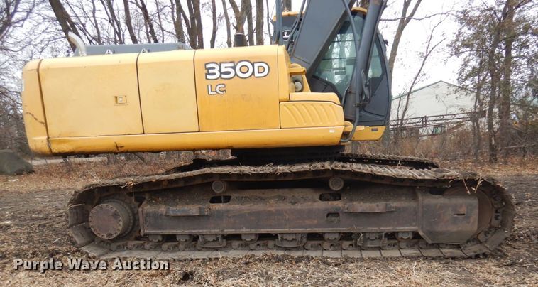 image for item AF9445 2006 John Deere 350D LC  excavator