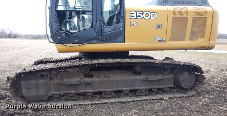 image for item AF9445 2006 John Deere 350D LC  excavator
