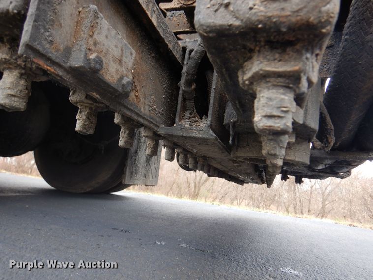 image for item AF9447 2002 Freightliner FC70  oil distributor truck