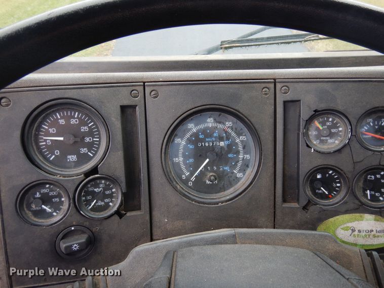 image for item AF9447 2002 Freightliner FC70  oil distributor truck