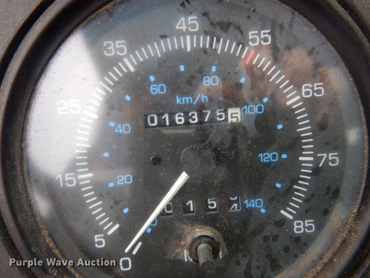 image for item AF9447 2002 Freightliner FC70  oil distributor truck