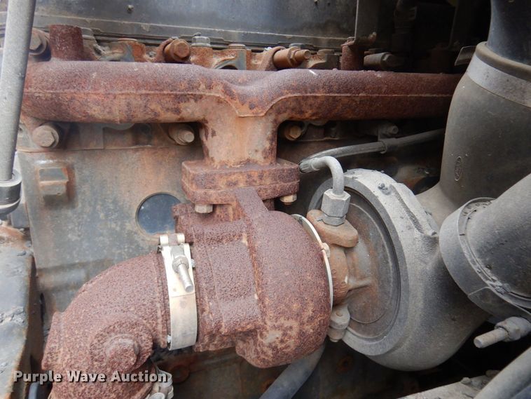 image for item AF9447 2002 Freightliner FC70  oil distributor truck