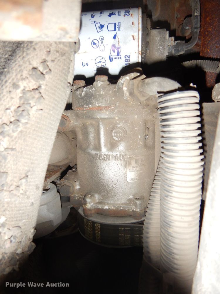 image for item AF9447 2002 Freightliner FC70  oil distributor truck