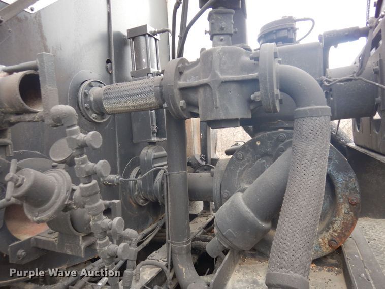 image for item AF9448 2005 Freightliner FC80  oil distributor truck