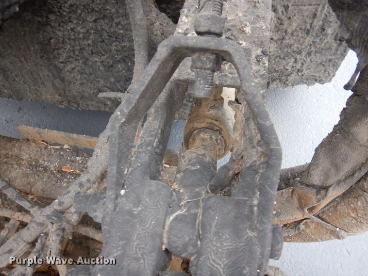 image for item AF9448 2005 Freightliner FC80  oil distributor truck