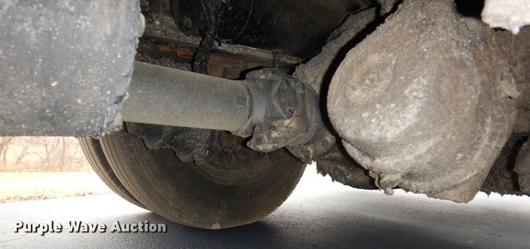 image for item AF9448 2005 Freightliner FC80  oil distributor truck