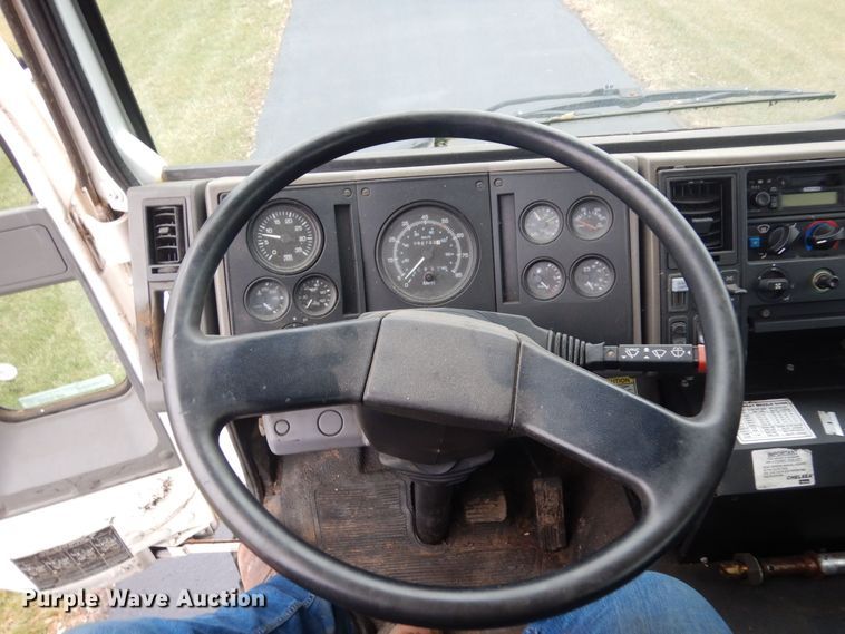 image for item AF9448 2005 Freightliner FC80  oil distributor truck