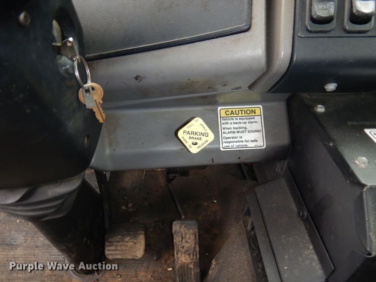 image for item AF9448 2005 Freightliner FC80  oil distributor truck