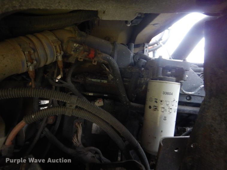 image for item AF9448 2005 Freightliner FC80  oil distributor truck