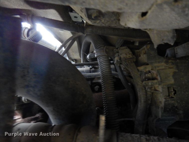 image for item AF9448 2005 Freightliner FC80  oil distributor truck