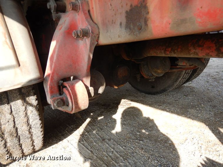 image for item AF9469 1995 Freightliner FLD  water truck