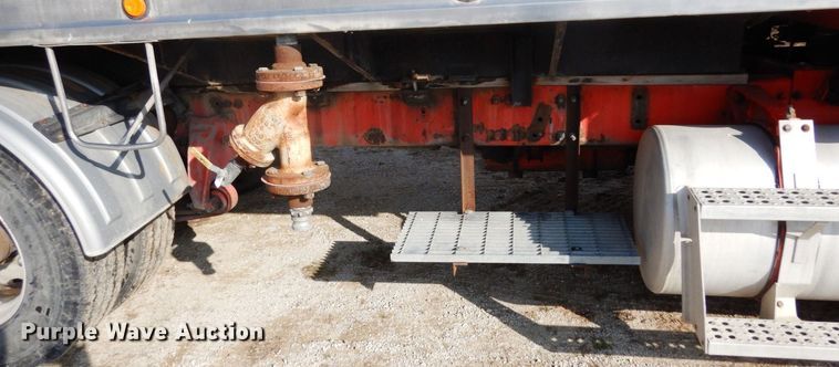 image for item AF9469 1995 Freightliner FLD  water truck