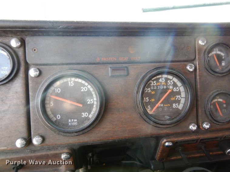 image for item AF9469 1995 Freightliner FLD  water truck