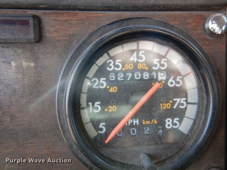 image for item AF9469 1995 Freightliner FLD  water truck