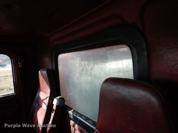 image for item AF9469 1995 Freightliner FLD  water truck