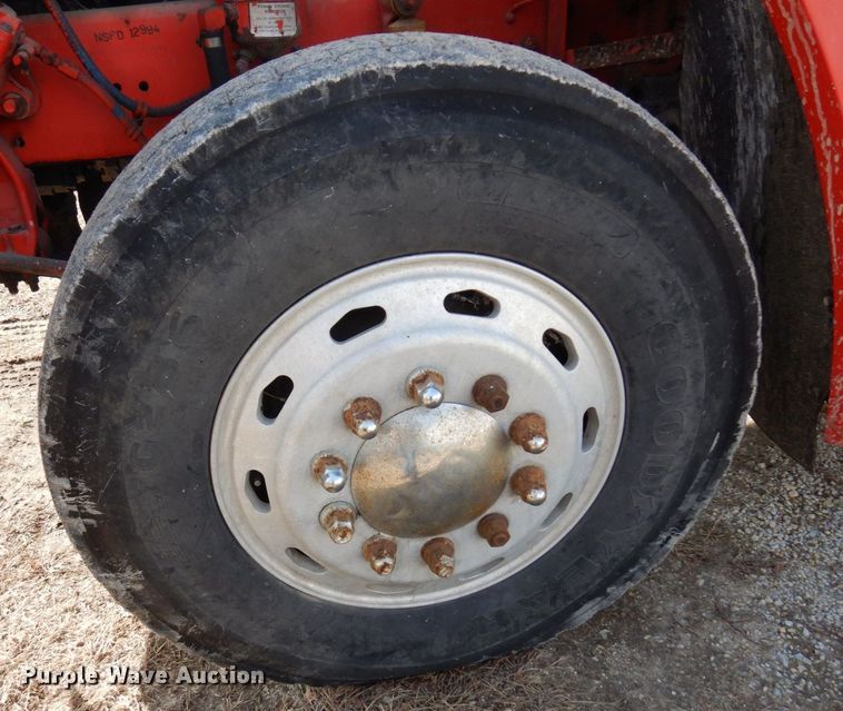 image for item AF9469 1995 Freightliner FLD  water truck