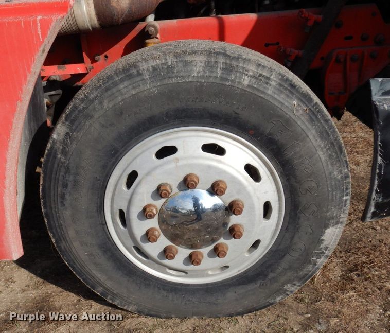 image for item AF9469 1995 Freightliner FLD  water truck