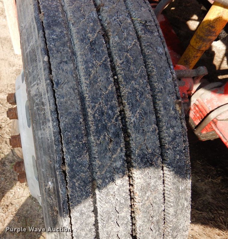 image for item AF9469 1995 Freightliner FLD  water truck