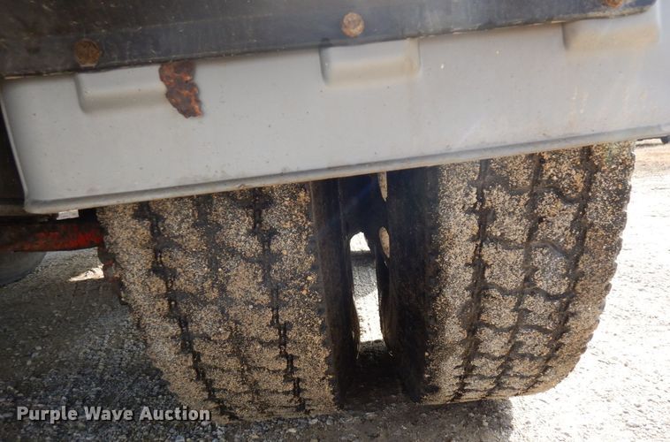 image for item AF9469 1995 Freightliner FLD  water truck