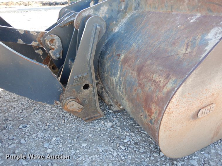 image for item DF8216 2005 John Deere 644J  wheel loader