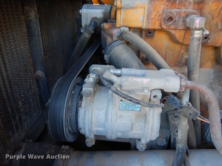 image for item DF8216 2005 John Deere 644J  wheel loader