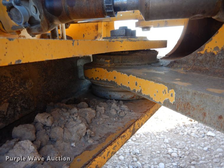 image for item DF8216 2005 John Deere 644J  wheel loader