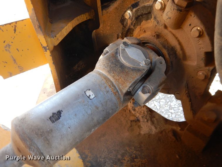 image for item DF8216 2005 John Deere 644J  wheel loader