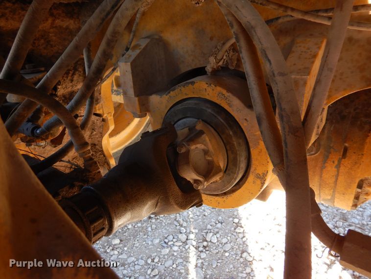 image for item DF8216 2005 John Deere 644J  wheel loader