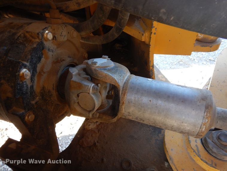 image for item DF8216 2005 John Deere 644J  wheel loader