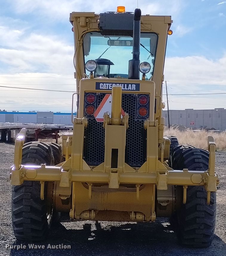 image for item DF8221 1993 Caterpillar 12G  motor grader