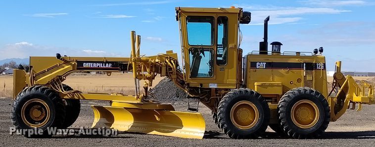 image for item DF8221 1993 Caterpillar 12G  motor grader