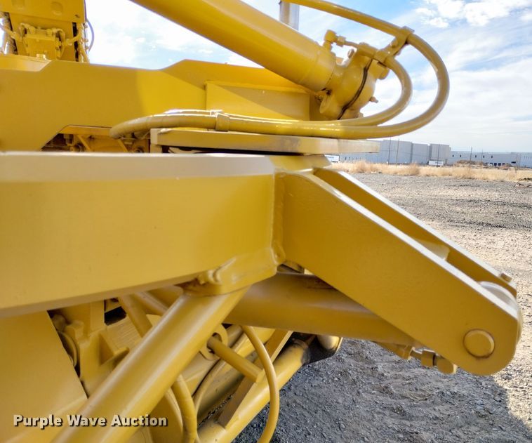 image for item DF8221 1993 Caterpillar 12G  motor grader