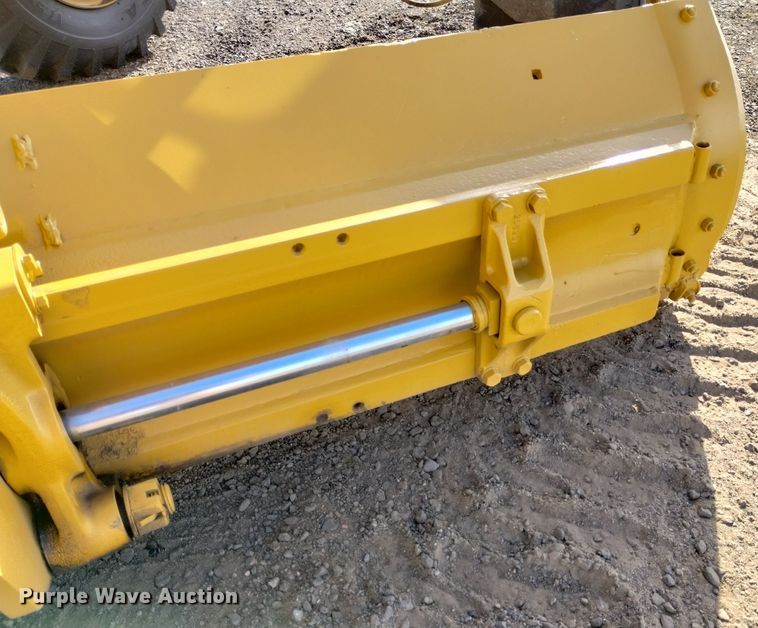 image for item DF8221 1993 Caterpillar 12G  motor grader