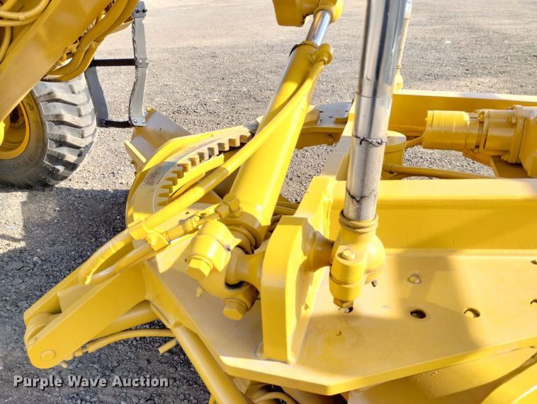 image for item DF8221 1993 Caterpillar 12G  motor grader