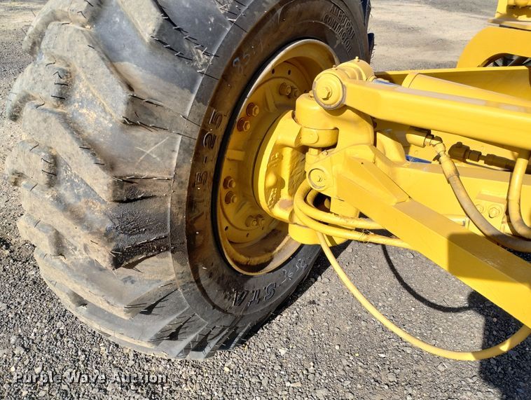 image for item DF8221 1993 Caterpillar 12G  motor grader