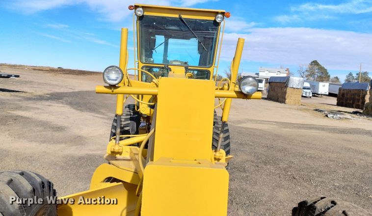 image for item DF8221 1993 Caterpillar 12G  motor grader