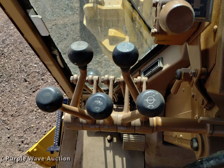 image for item DF8221 1993 Caterpillar 12G  motor grader