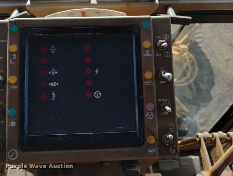 image for item DF8221 1993 Caterpillar 12G  motor grader