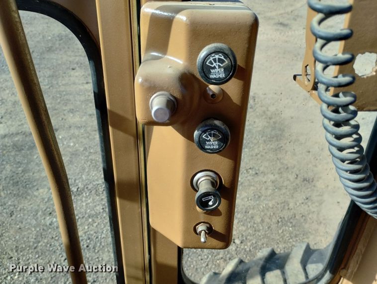 image for item DF8221 1993 Caterpillar 12G  motor grader