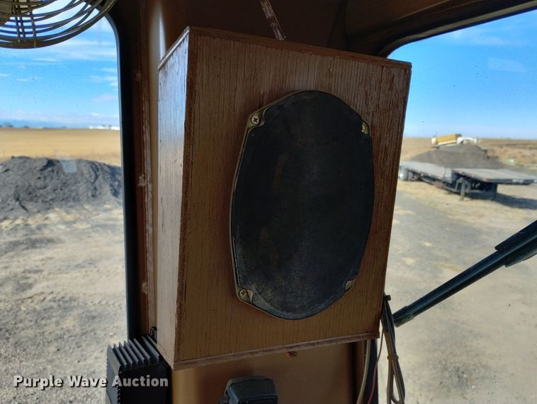 image for item DF8221 1993 Caterpillar 12G  motor grader